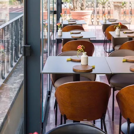 Ξενοδοχείο One 4*