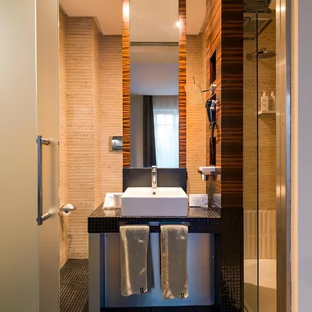 Ξενοδοχείο One