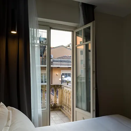 One 4* Κατάνια