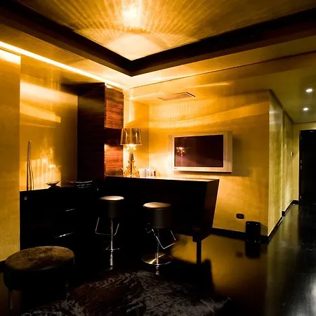 One Ξενοδοχείο 4*